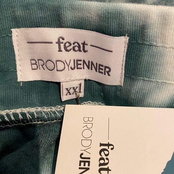 Women's Butter Soft Tie-Dye Shorts XXL New by Feat Draw String Pockets - Picture 9 of 13